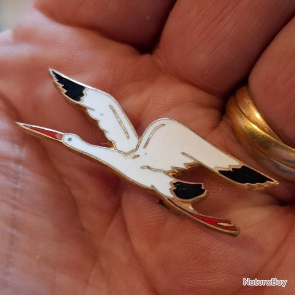 INSIGNE CIGOGNE ( AUGIS LYON )