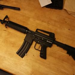 Lanceur paintball SIM4 a r&eacute;viser