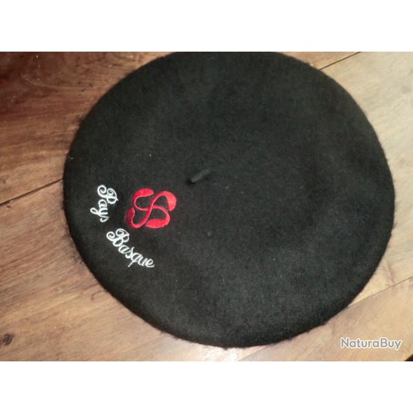 b�ret pays basque brod� 100% laine