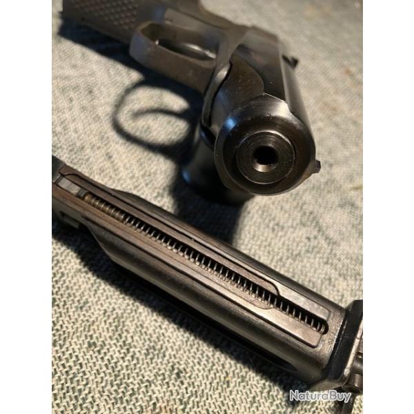 URSS - RUSSIE - Pistolet automatique � billes d'acier - AIR SOFT