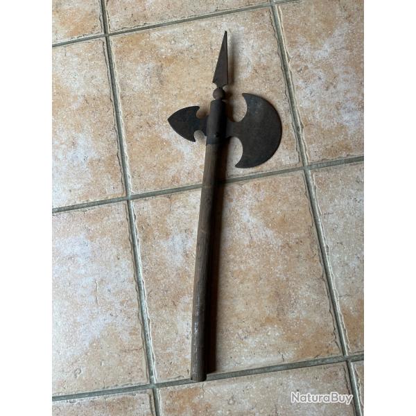 Reproduction hache du moyen �ge