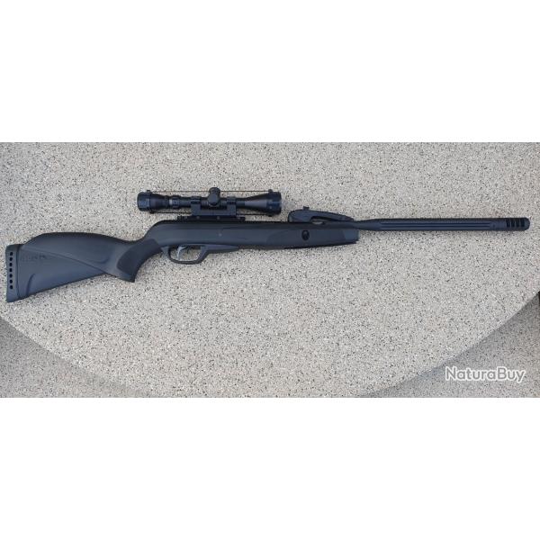 Carabine Gamo Black 10x Maxxim IGT � r�p�tition 10 coups en calibre 4.5 mm + lunette 3-9 x 40