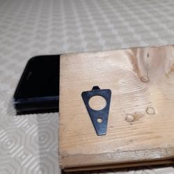 2 PI&Egrave;CES D&Eacute;TACH&Eacute;ES POUR FAS