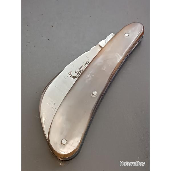 ANCIEN COUTEAU DE M�TIER, BROSSARD, THIERS, manche CORNE, guilloch�