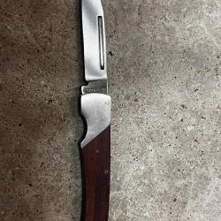 Couteau pliant manche bois +&eacute;tui ceinture