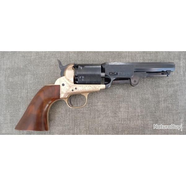 COLT POUDRE NOIRE  ETAT NEUF AUCUNE TRACE.MODELE LUXE GRAV� CALIBRE 36.