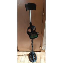 D&eacute;tecteur de m&eacute;taux TEKNETICS 4000