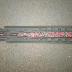 MDT 102263  PANNEAU LATERAUX POUR CHASSIS HS3 TOUS MODELS (SAVAGE) SAUF MOSSBERG/SAVAGE) "VERT"