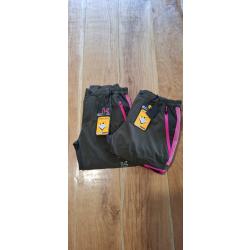 Lot de 2 pantalons univers tex taille 36 et 38 jamais servi