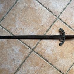 &Eacute;p&eacute;e d&eacute;corative de style antique