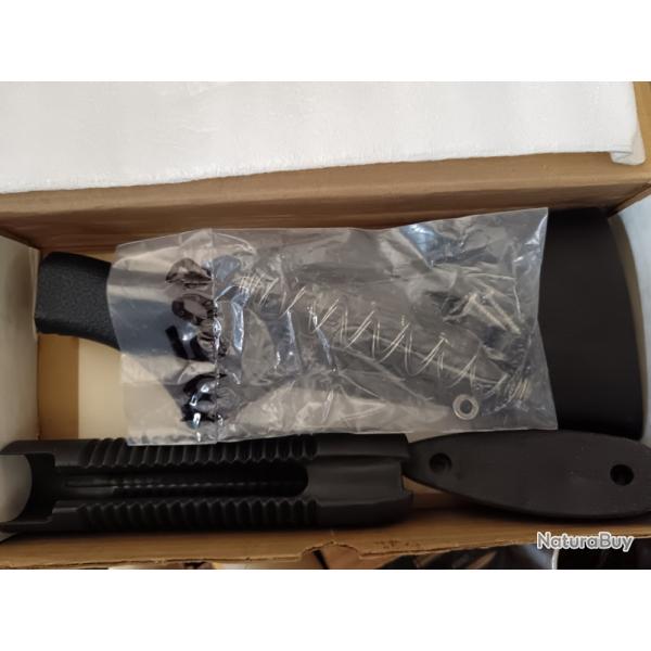 ENSEMBLE CROSSE ET POMPE POUR MOSSBERG 500