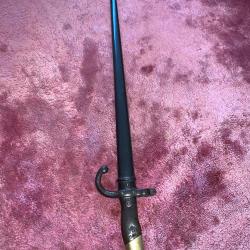 Superbe bayonnette Gras 1874 de Marine . Fabrication Deny Paris 1881 .