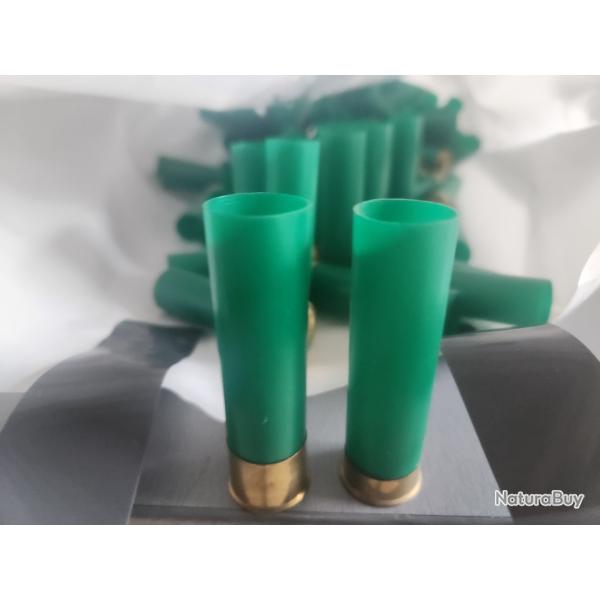 Douille . calibre 16  amorc�e  longueur 67 et 70  et culot de 8 et 16 mm  .(Par 200 )