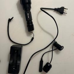 Lampe meco avec contacteur deport&eacute;