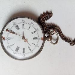 montre &agrave; gousset avec clef &agrave; r&eacute;parer