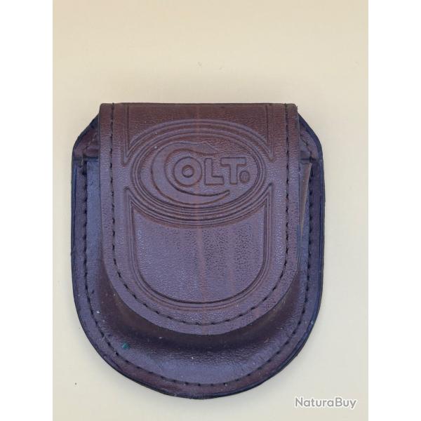 COLT Pochette � amorces ou bo�te � amorcesBo�te vide