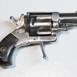 PETIT REVOLVER DE POCHE TYPE COUP DE POING