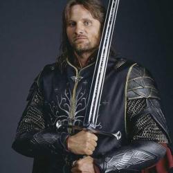 And&uacute;ril haute qualit&eacute;- L'&Eacute;p&eacute;e d'Aragorn, Roi Elessar