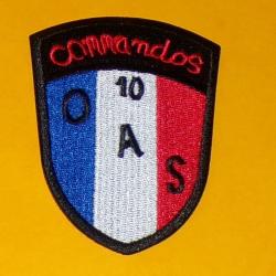 TISSU PATCH : COMMANDOS 10 O.A.S  , DIAMETRE 8 CM , BON ETAT VOIR PHOTO . POUR TOUT RENSEIGNEMENT ME