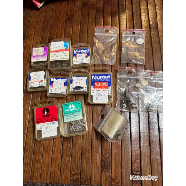 LOT P�CHE HAME�ONS MUSTAD TRIPLE FOND DE TIROIR NEUF ENVIRON 350 pi�ces