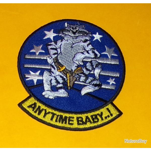 TISSU PATCH : TOMCAT , ANYTIME BABY ..! , DIAMETRE 9 CM , BON ETAT VOIR PHOTO . POUR TOUT RENSEIGNEM