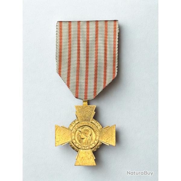 (15.015) Croix du combattant