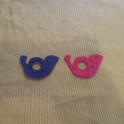 WW1 INSIGNE TISSU PRIX DE TIR- MEILLEUR TIREUR POILU BLEU ou ROUGE ECARLATE