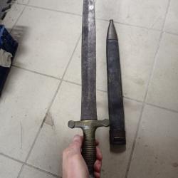 Glaive fran&ccedil;ais avec fourreau au m&ecirc;me num&eacute;ro original