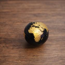 boule blaser et maral mappemonde feuille d'or