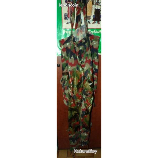 ARMEE SUISSE : PANTALON AVEC CAMOUFLAGE DE L'ARMEE SUISSE , TAILLE 46 SOIT EN CIVIL  XL , LES GENOUX