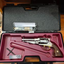 R&eacute;plique Pietta 1858 Remington Sheriff Quadrillee 44 Inox NEUF + Kit tir r&eacute;duit H&C + Kit nettoyage