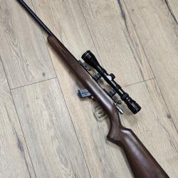 Carabine Anschutz model 1451 calibre 22lr avec lunette