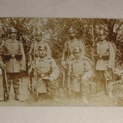 Carte photo groupe soldats Prussien feldgrau casque &agrave; pointe WW1