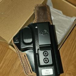 Holster dissimul&eacute; droitier pour Glock avec ou sans red dot calibre  19, 19X, 44, 45 m, 23, 32