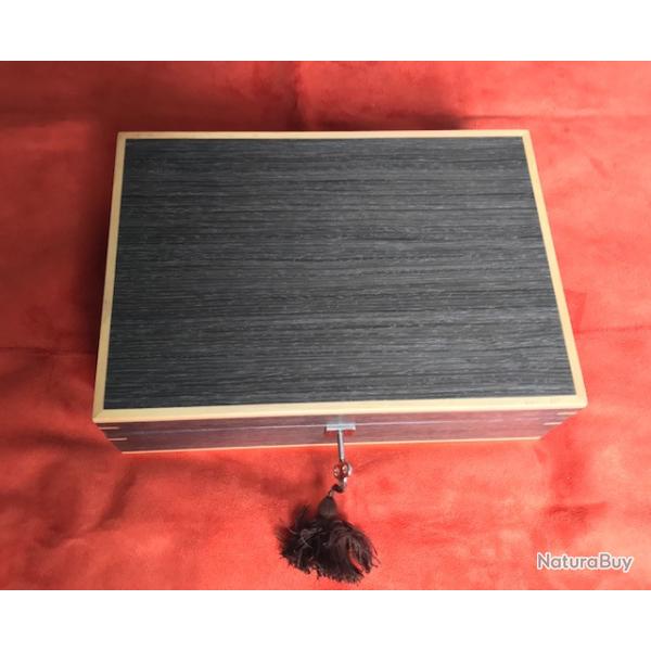 Coffret boisde ginkgo teint�  gris  pour Colt SAA 1873