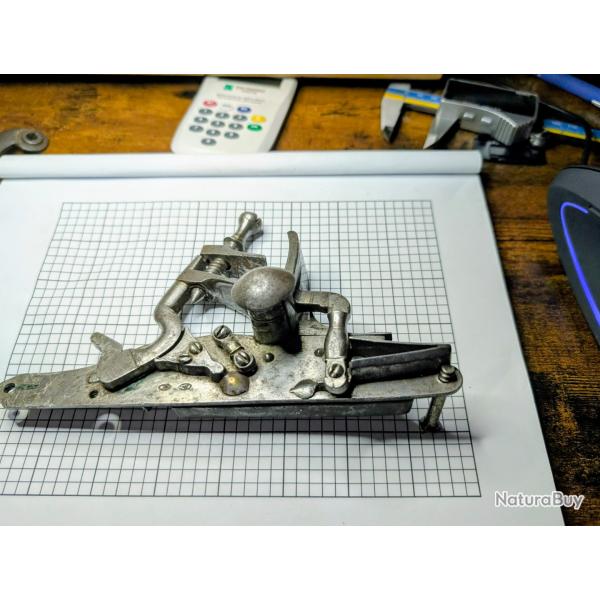 Platine �gyptien � silex N�9-2026