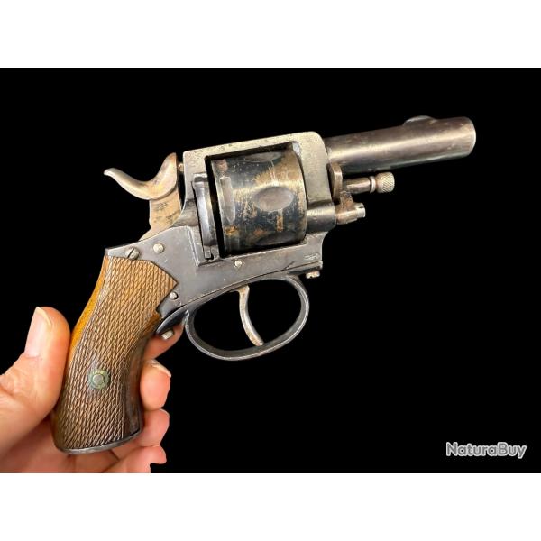 BULLDOG FABRICATION ALLEMANDE cal. 320