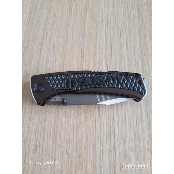Couteau SOG Sideswipe