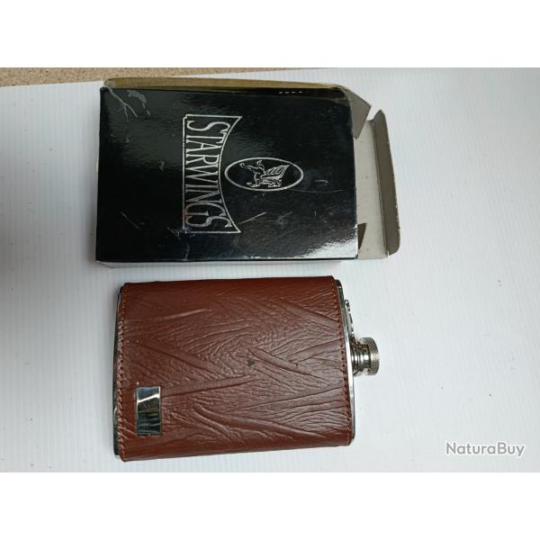 Flasque m�tal rev�tue cuir Starwings