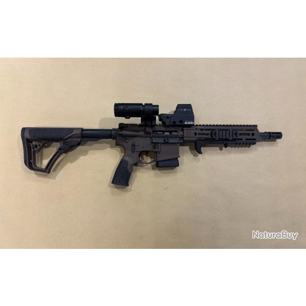 Pack Daniel Defense V7S 10"3 Brown Cal. 223 Rem + Point Rouge Sight Mark + Magnifier + Housse