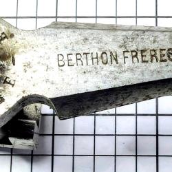 Pi&egrave;ce de fusils Berthier en tr&egrave;s bon &eacute;tat . N&deg;10-2026