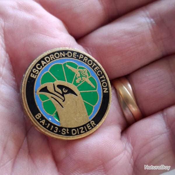 INSIGNE EP 45 / 113 SAINT DIZIER  ( DELSART )