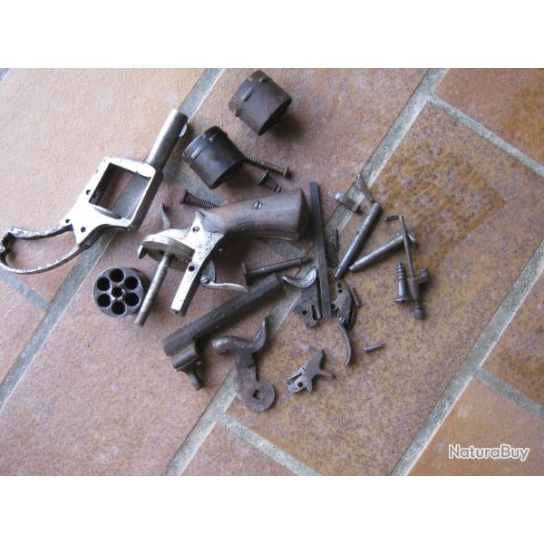 LOT PIECES DETACHEES POUR REVOLVER A BROCHE COLLECTION