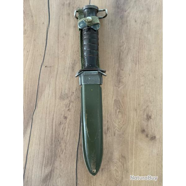 Couteau USM3 marquage lame UTICA attribu� troupe fran�aise (matricule)