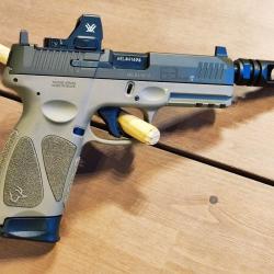 Pistolet Taurus G3 TACTICAL Cal. 9x19 + FDB + Reflex