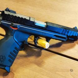 Pistolet Ruger SR22 4.5" filet&eacute; Cal.22lr