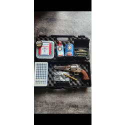 Revolver pieta remington 1858