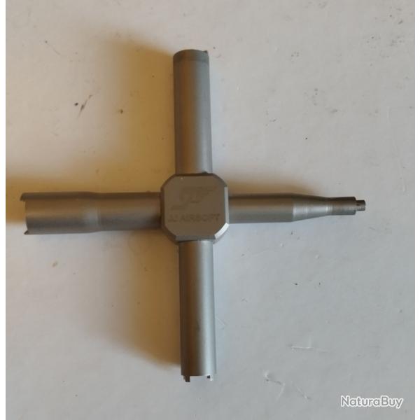 Cl� Universelle pour Valves et Sights