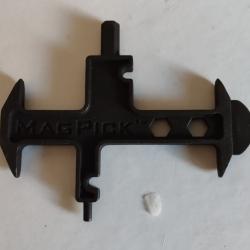 Multi-tool EMG Magpick