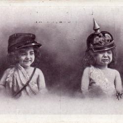 CPA - ILLUSTRATEUR MORINET - L'enfant fran&ccedil;ais rit, l'Allemand pleure -N&deg;4406